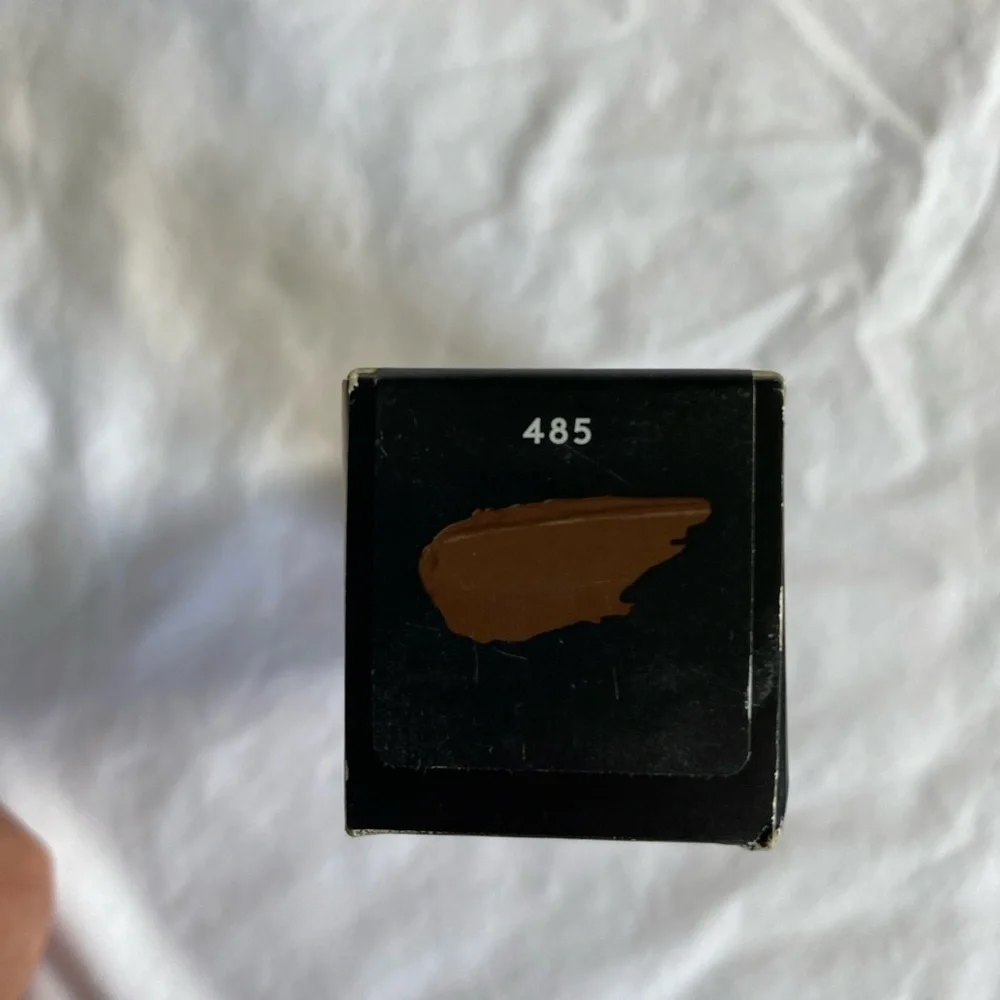 Fenty Beauty Pro Filt’rSoft Matte Foundation in 485